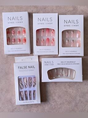 Assorted Press-On Nail Sets — Pink & Nude Floral Designs